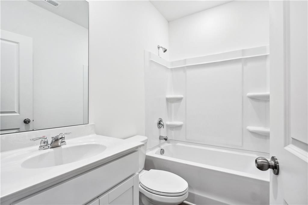 33 Constitution Avenue Property Photo 12