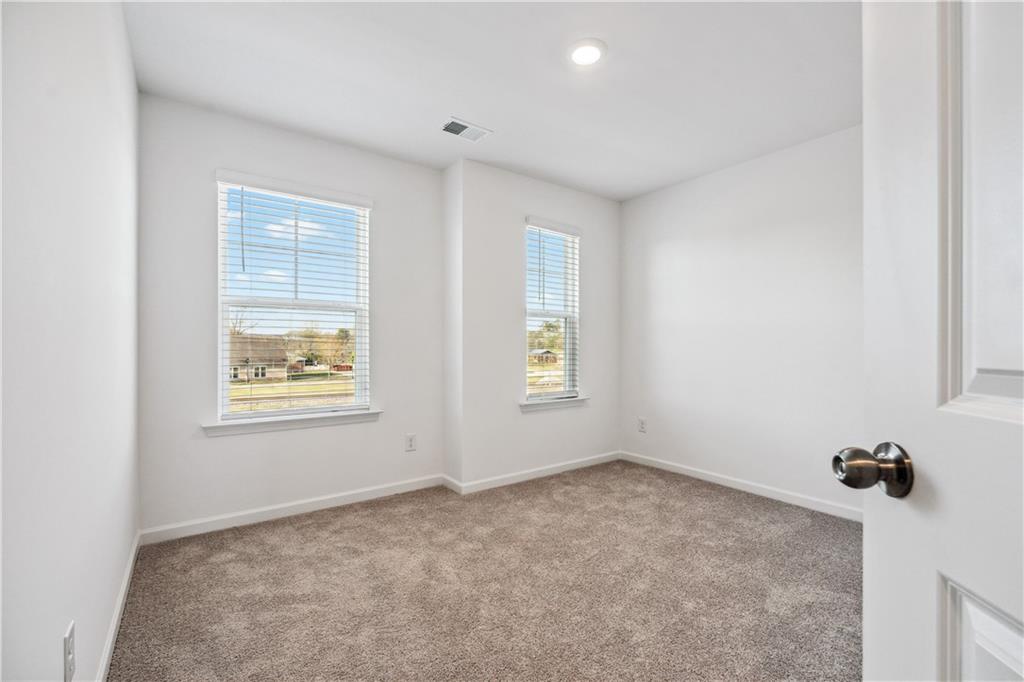 33 Constitution Avenue Property Photo 19