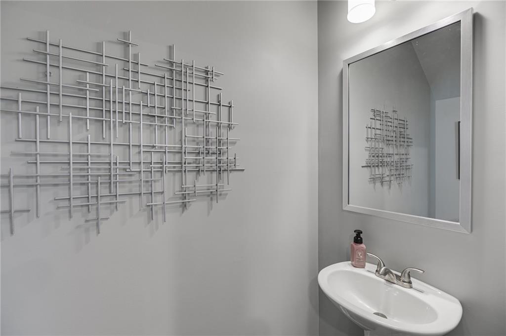 124 Greenview Court Property Photo 19