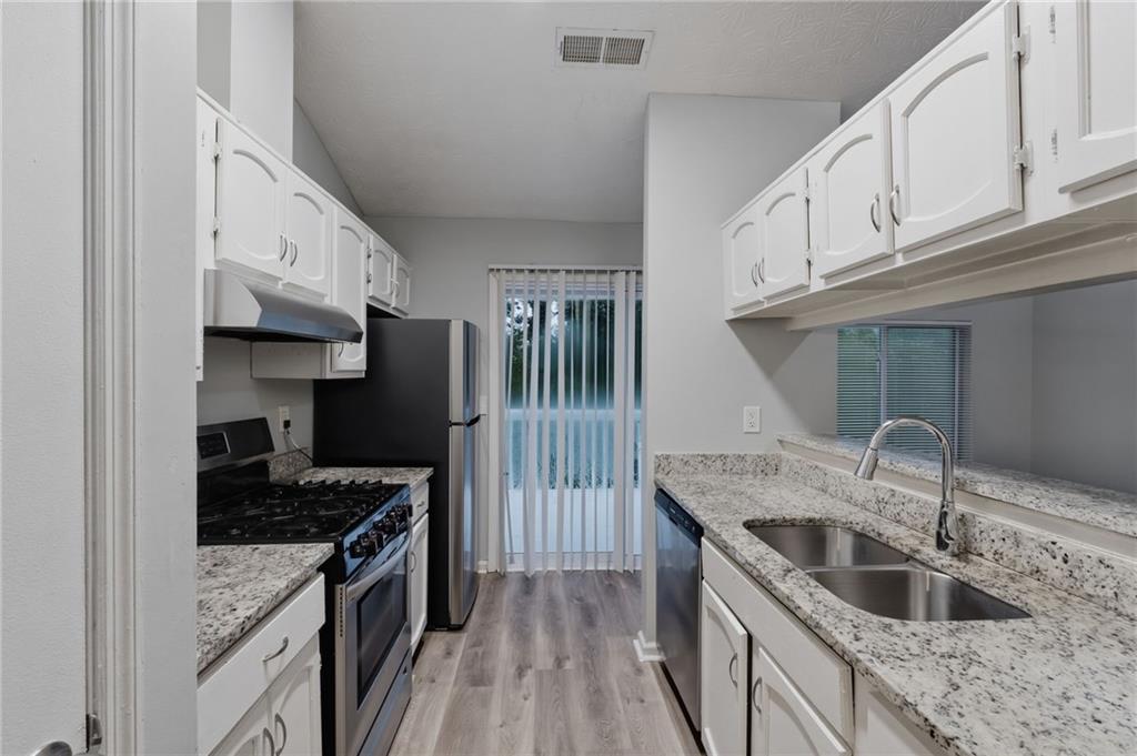 5455 Fox Haven Trail Property Photo 7