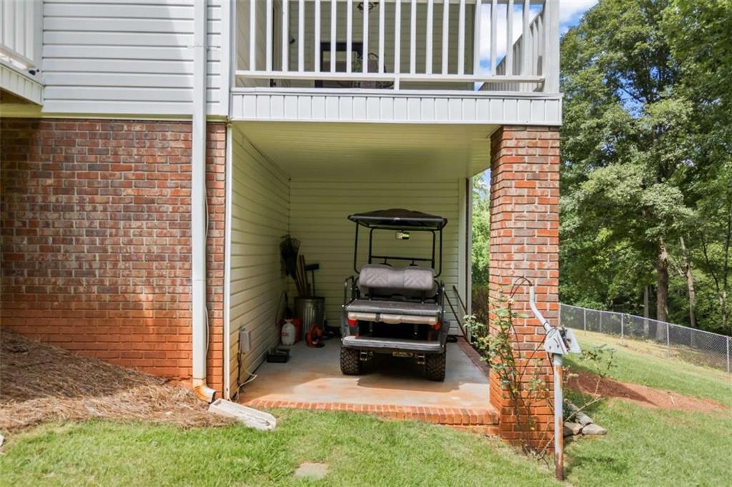 3040 Venable Lane Property Photo 11