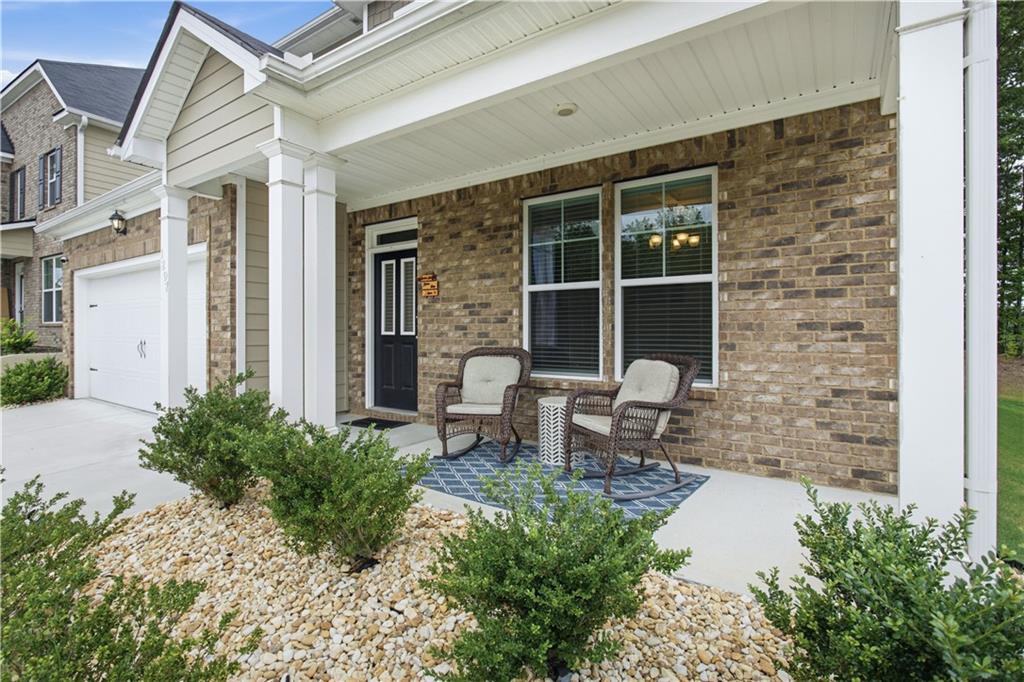 1297 Trident Maple Property Photo 5