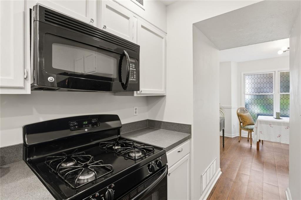 3154 Stratford Green Place Property Photo 15