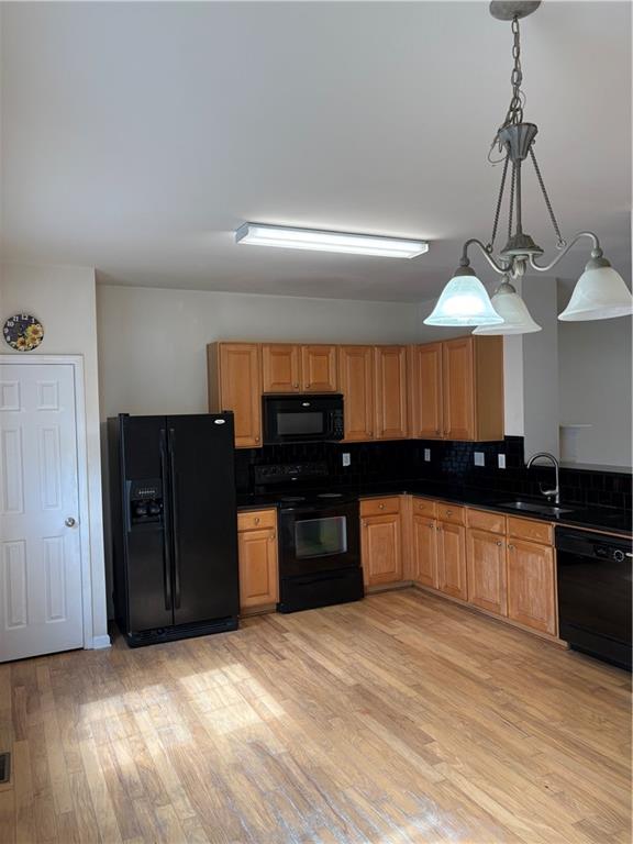2098 Meadow Peak Road Property Photo 6