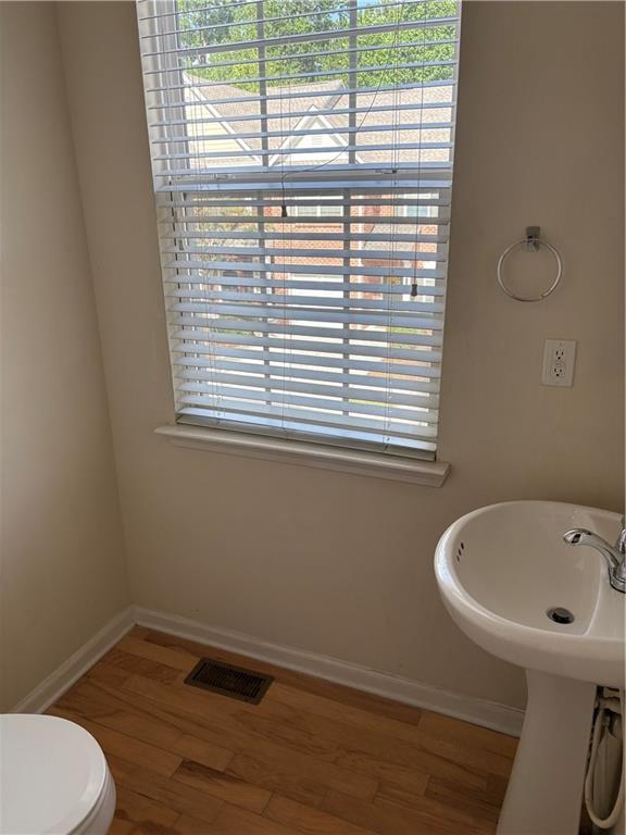 2098 Meadow Peak Road Property Photo 9