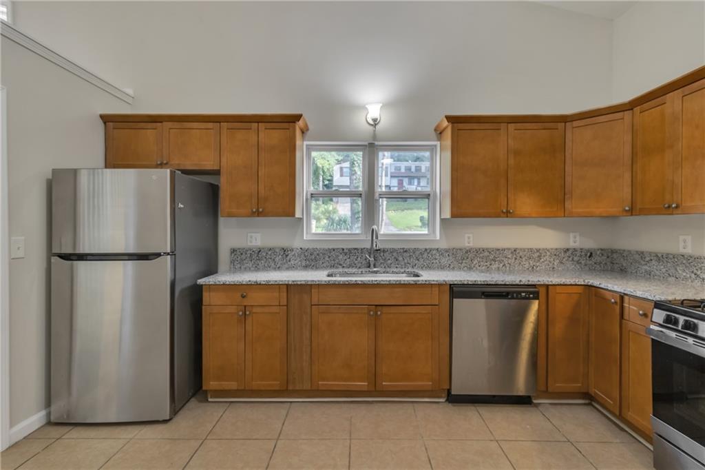 6817 Red Maple Drive Property Photo 2