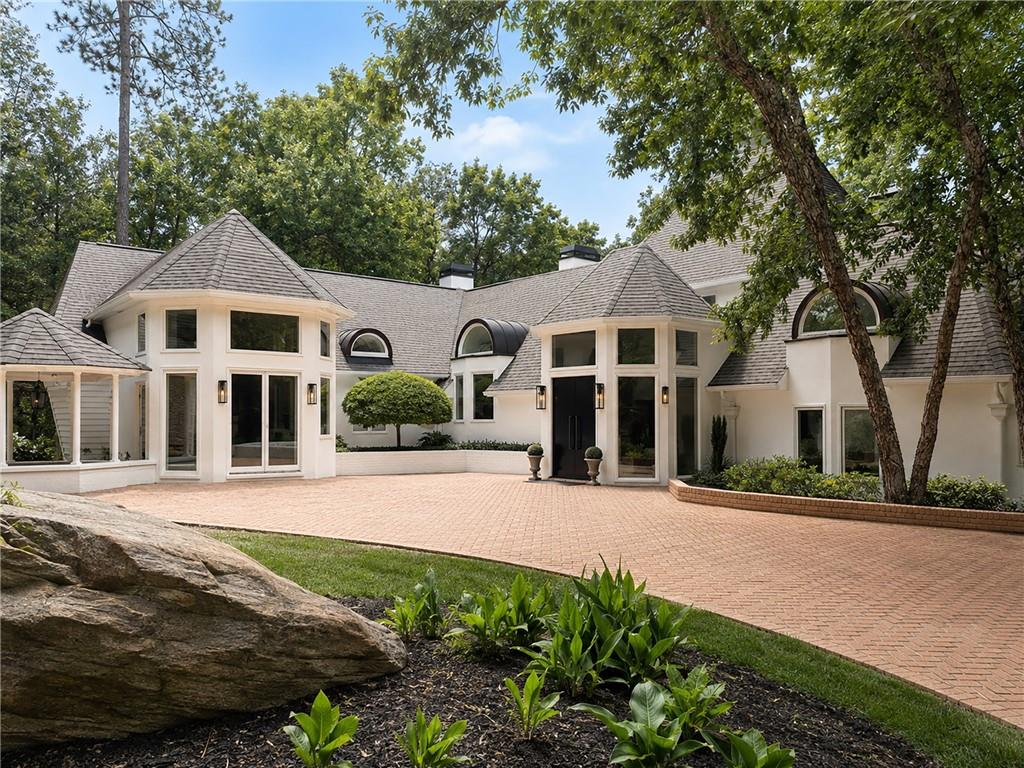 3906 Paces Ferry Road NW Property Photo 1