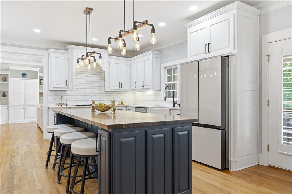 401 Maple Ridge Court