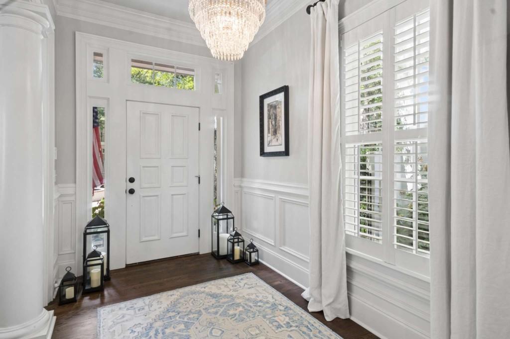 305 Abercorn Square Property Photo 10