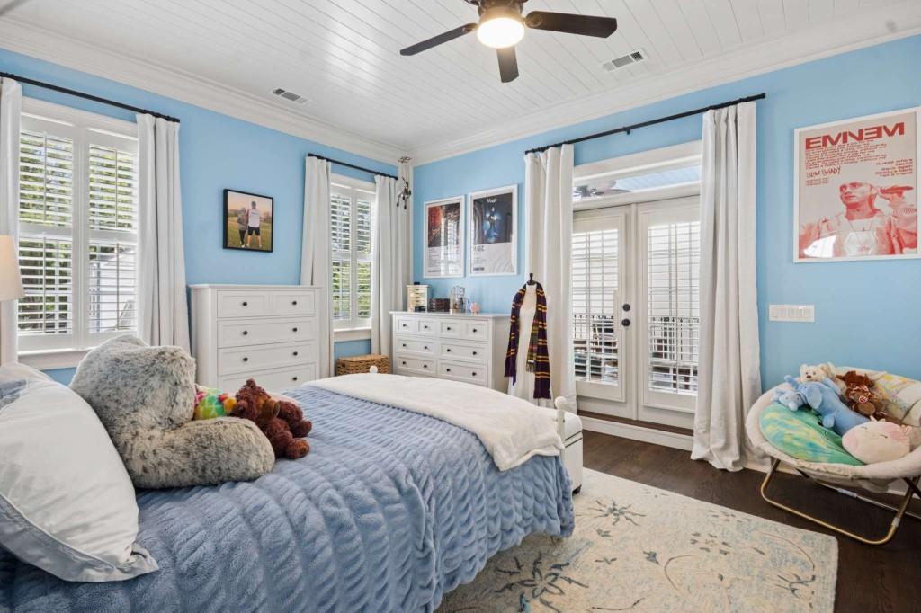 305 Abercorn Square Property Photo 34