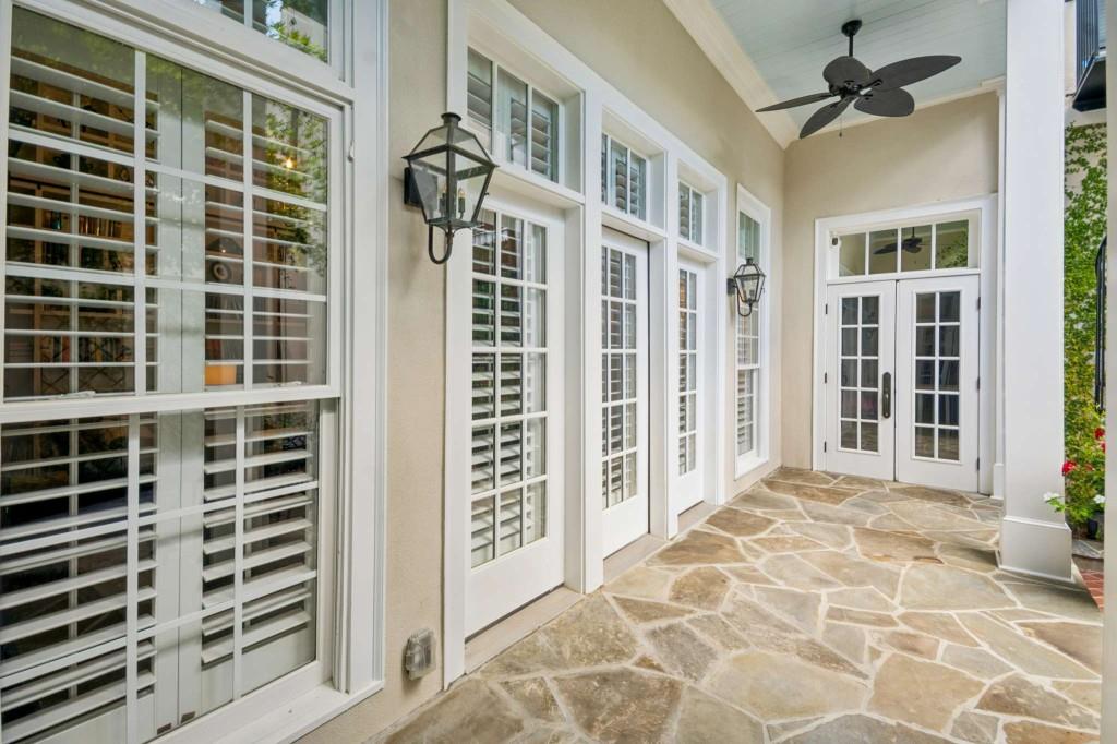 305 Abercorn Square Property Photo 46