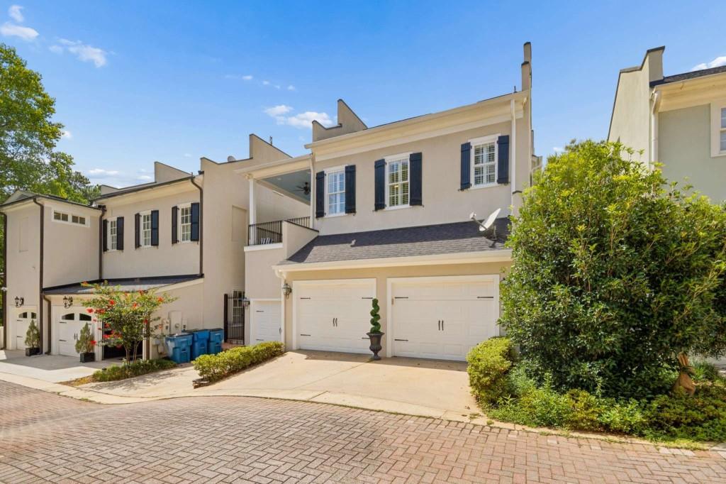 305 Abercorn Square Property Photo 48