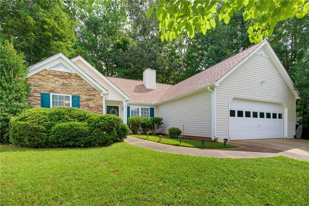 477 Oakview Drive Property Photo 1