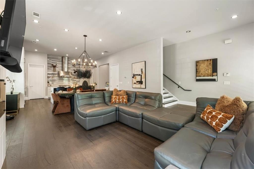 878 3rd Street Property Photo 17