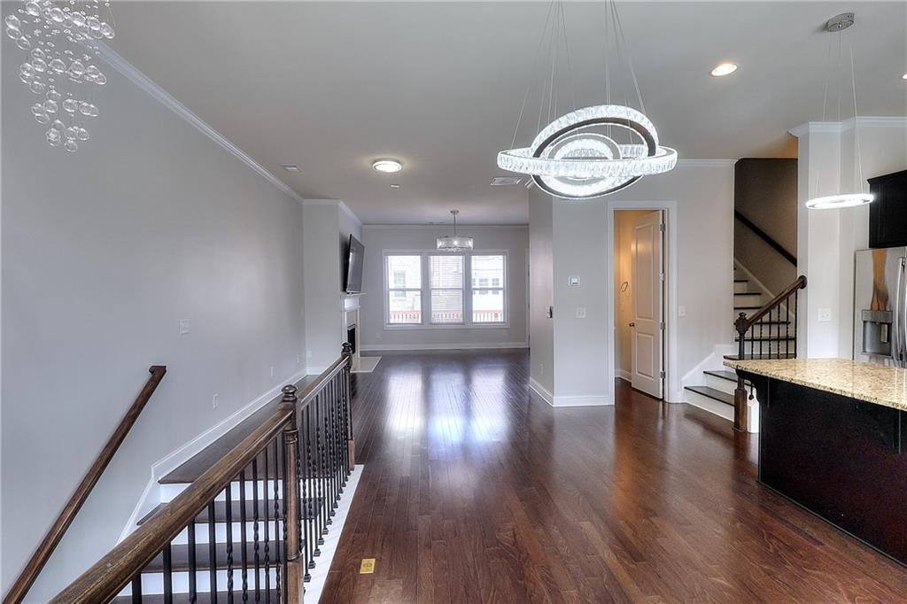 1306 Harris Way Property Photo 8