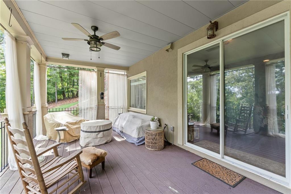 2819 Ne Point Overlook Property Photo 48