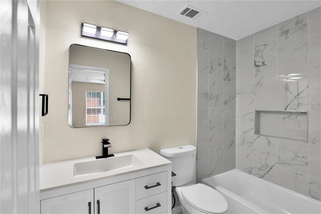 1111 Greenyard Way Property Photo 27