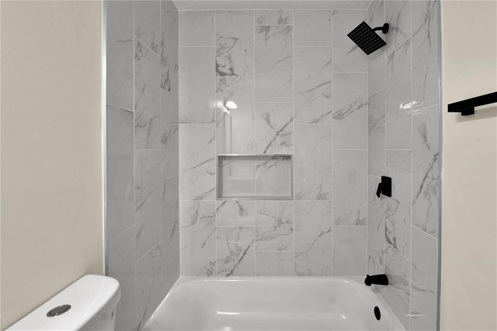 1111 Greenyard Way Property Photo 28