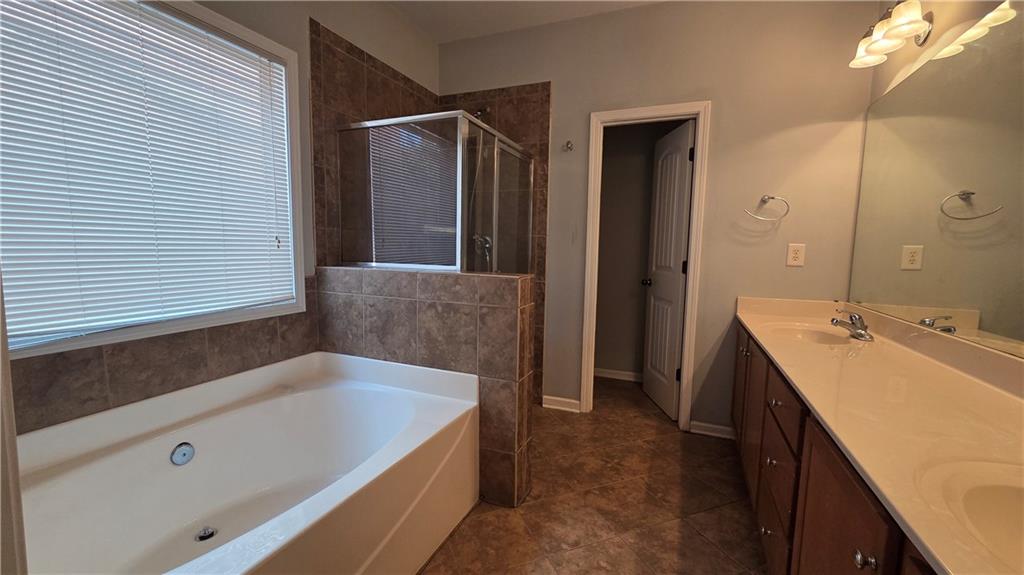 308 Ridge Pointe Drive Property Photo 11