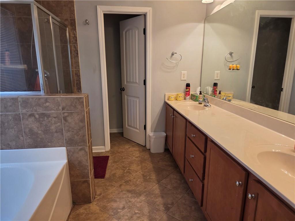 308 Ridge Pointe Drive Property Photo 16