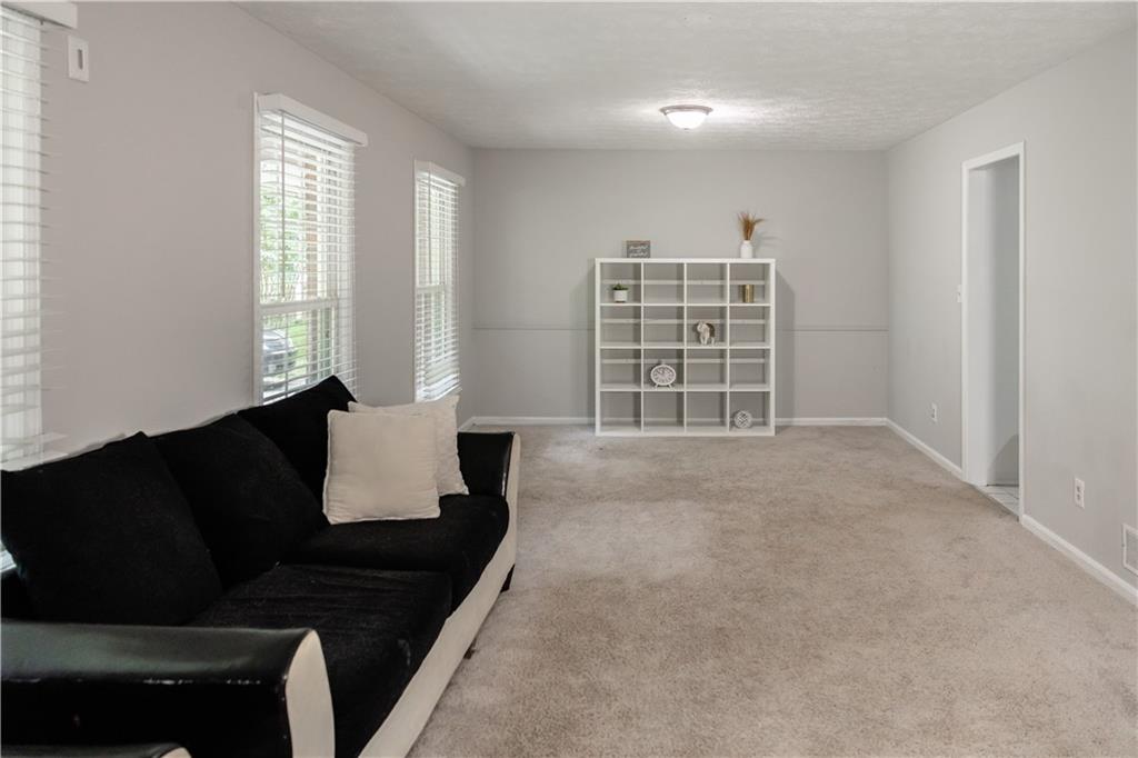 5382 Rockwood Ct. Property Photo 7