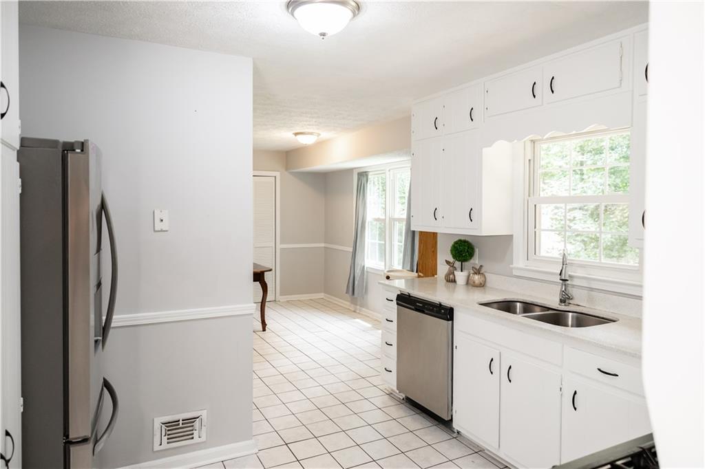 5382 Rockwood Ct. Property Photo 17