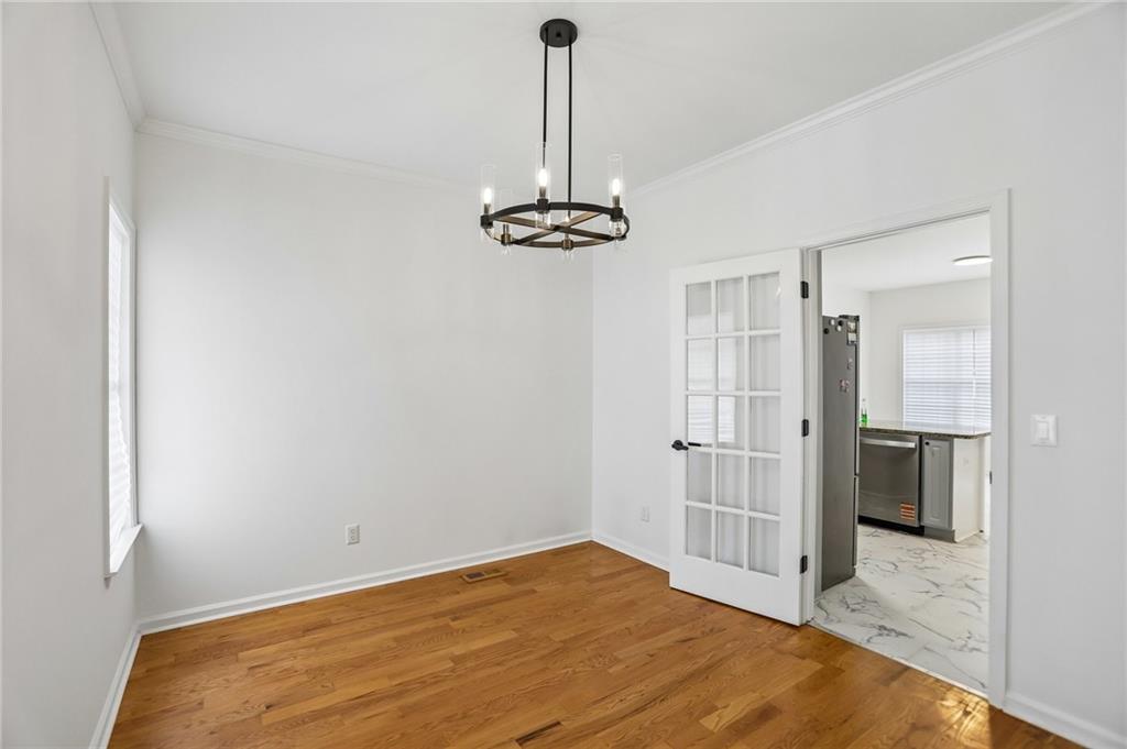 300 Harcourt Place Property Photo 8