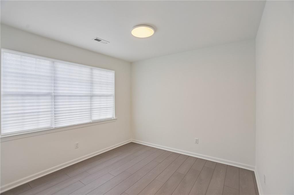 300 Harcourt Place Property Photo 21