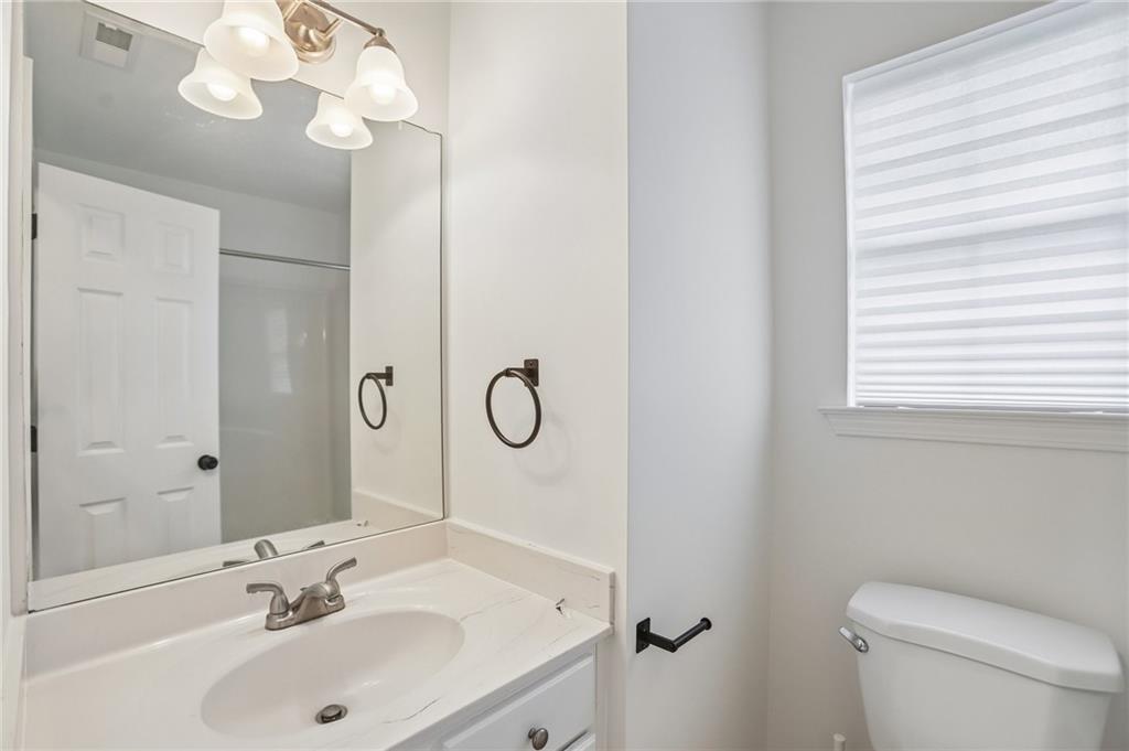 300 Harcourt Place Property Photo 23