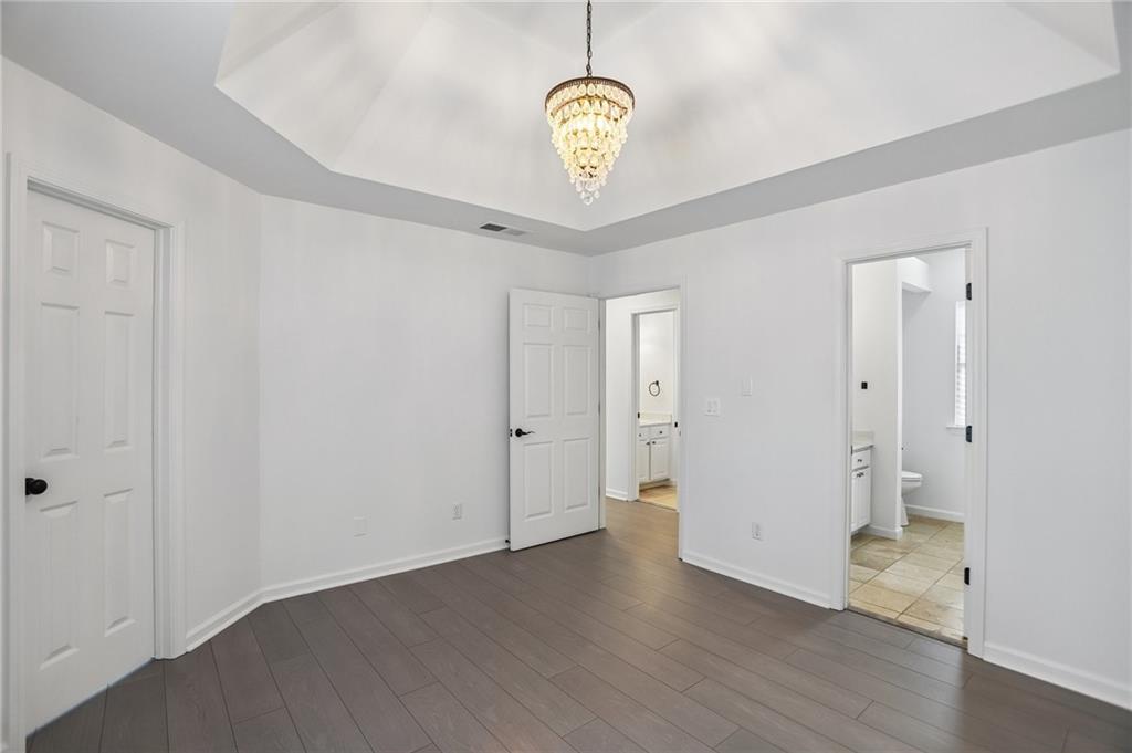 300 Harcourt Place Property Photo 26
