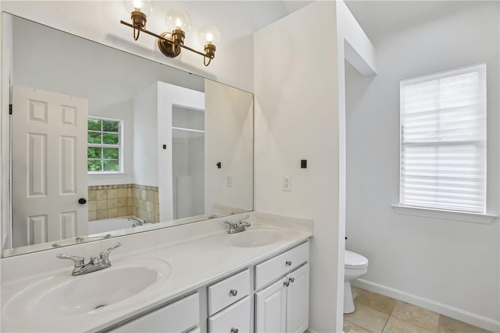 300 Harcourt Place Property Photo 27
