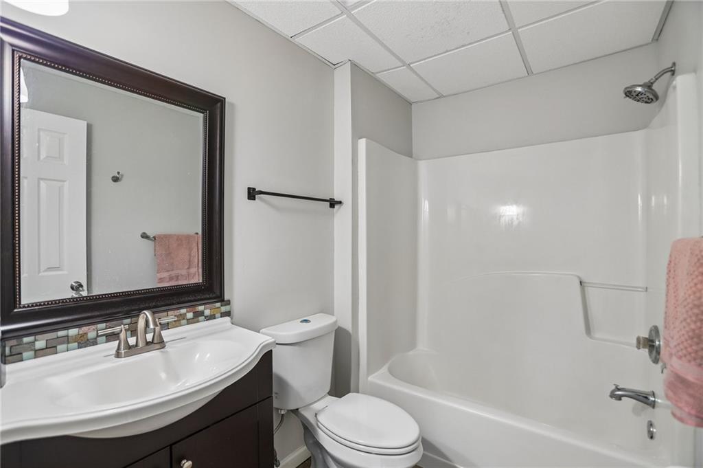 300 Harcourt Place Property Photo 37