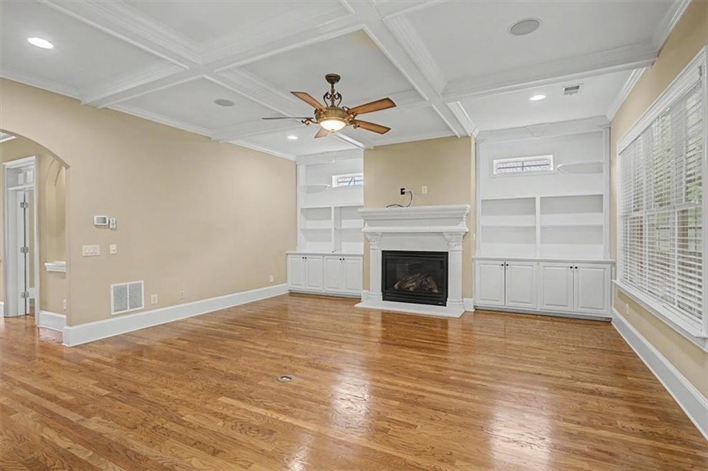 2327 Sandy Oaks Drive Property Photo 11