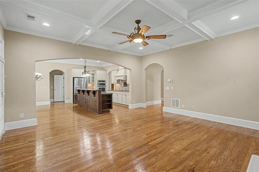 2327 Sandy Oaks Drive Property Photo 12