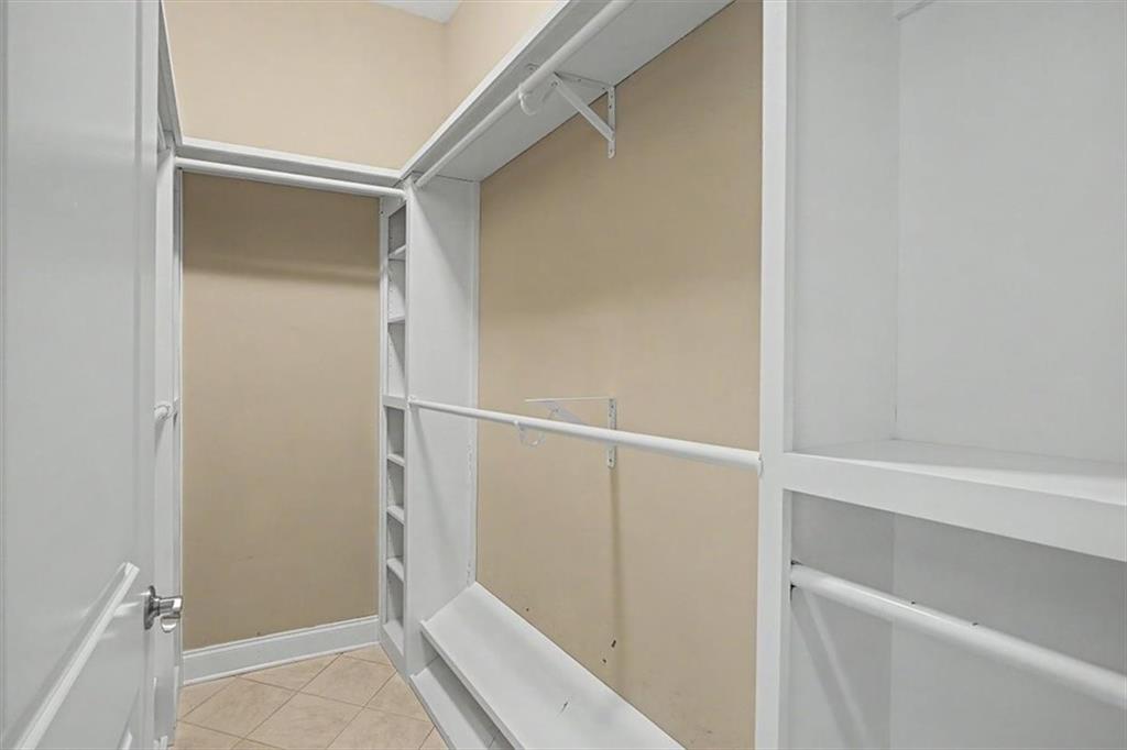 2327 Sandy Oaks Drive Property Photo 25