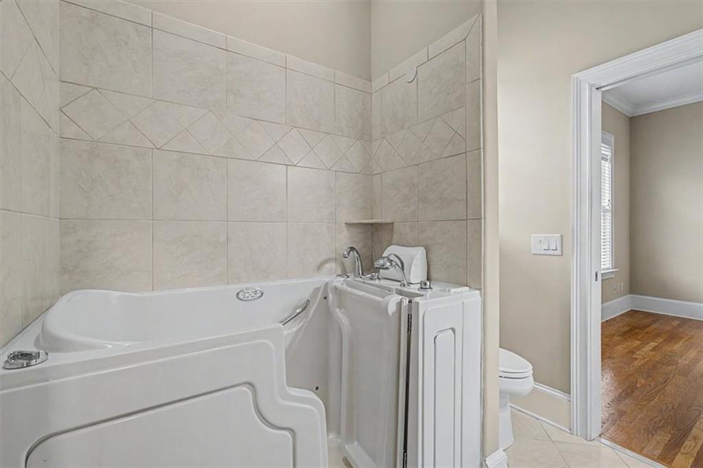 2327 Sandy Oaks Drive Property Photo 26