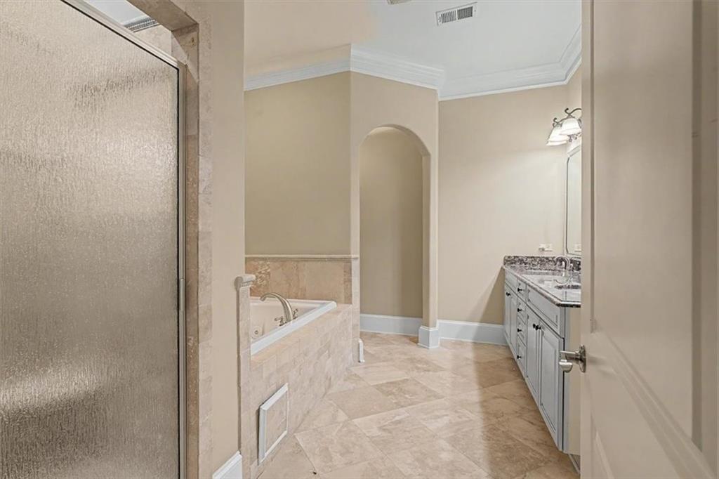 2327 Sandy Oaks Drive Property Photo 34
