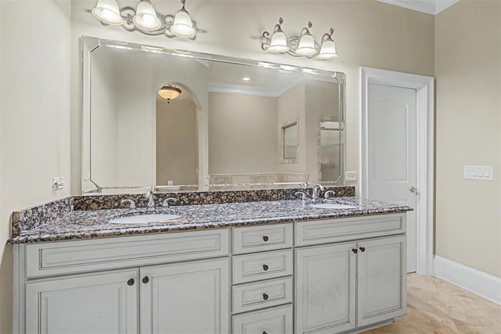 2327 Sandy Oaks Drive Property Photo 38