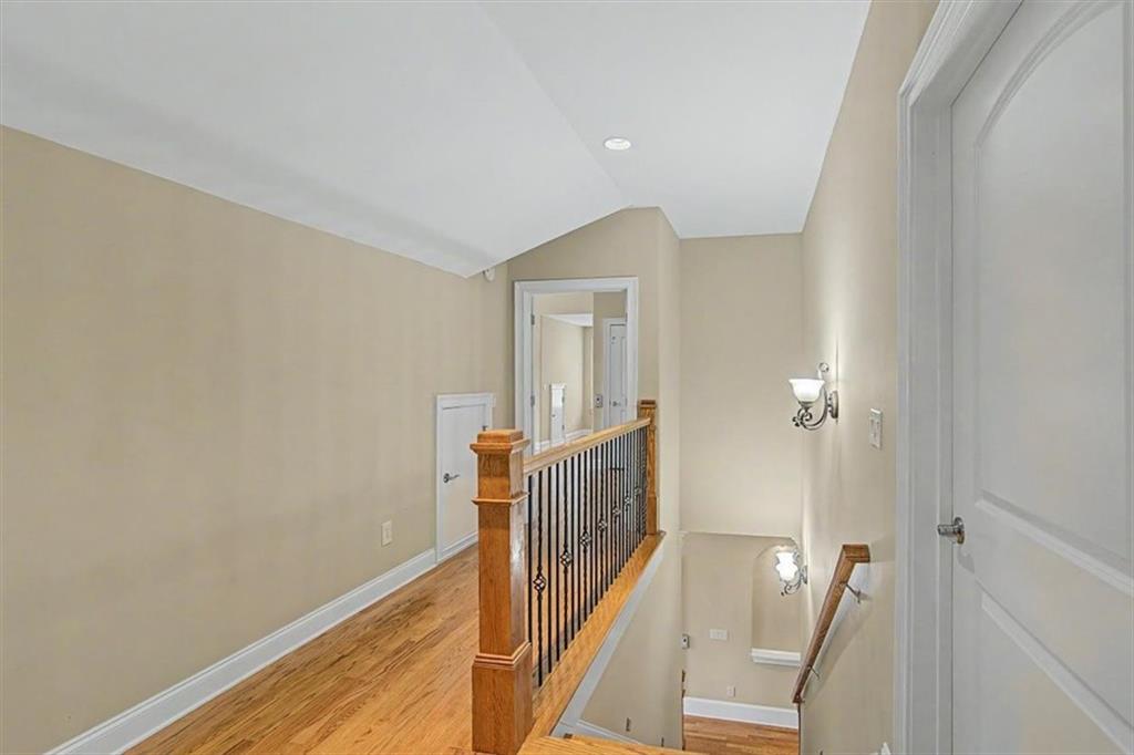 2327 Sandy Oaks Drive Property Photo 46