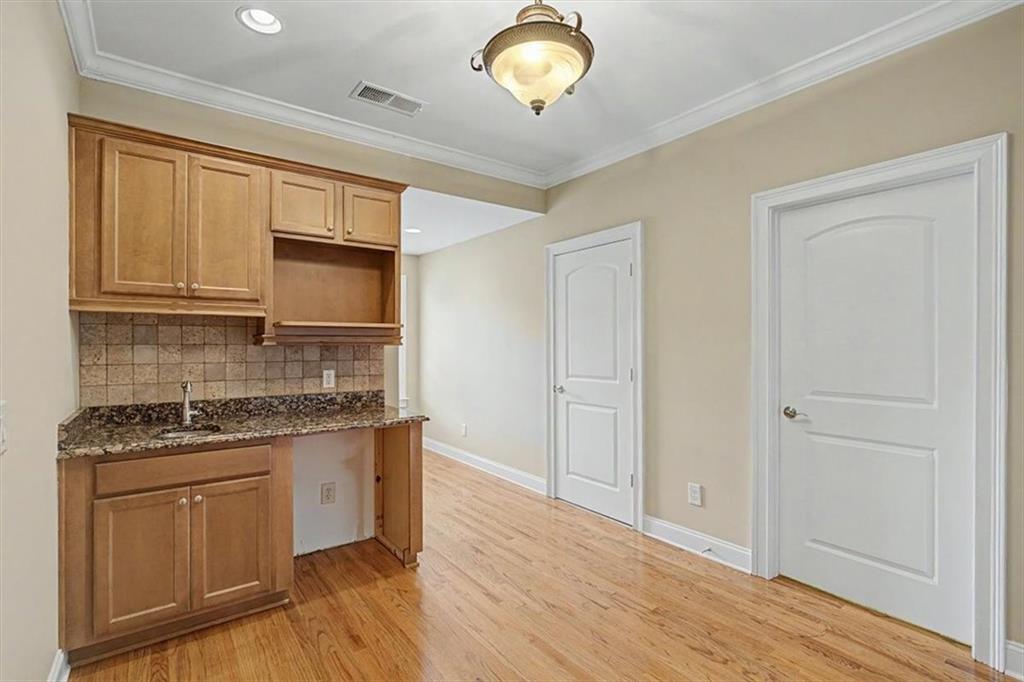 2327 Sandy Oaks Drive Property Photo 50