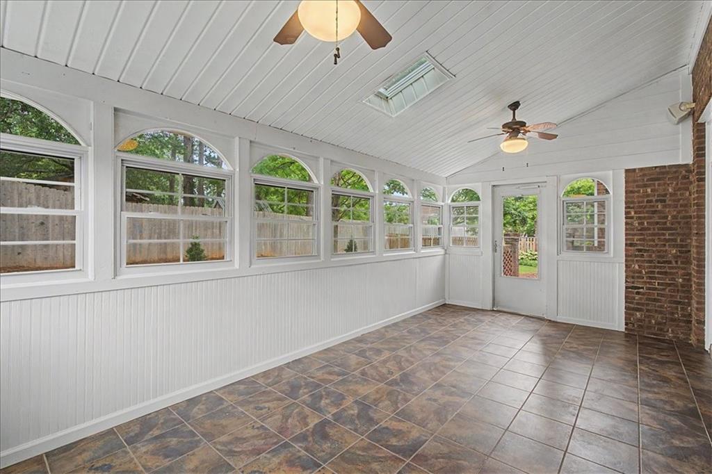2327 Sandy Oaks Drive Property Photo 53