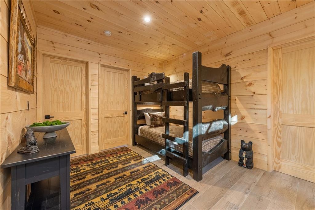 970 Lakeview Drive Property Photo 48