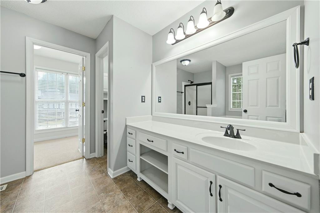865 Whitby Drive Property Photo 12