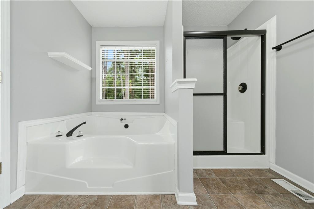 865 Whitby Drive Property Photo 14