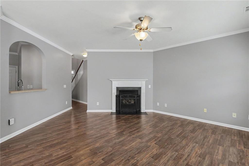 211 Meadow Run Property Photo 4