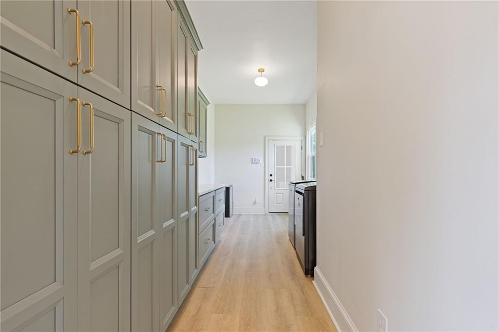 496 Davis Road Property Photo 26