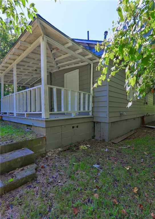120 Caraker Avenue Property Photo 6