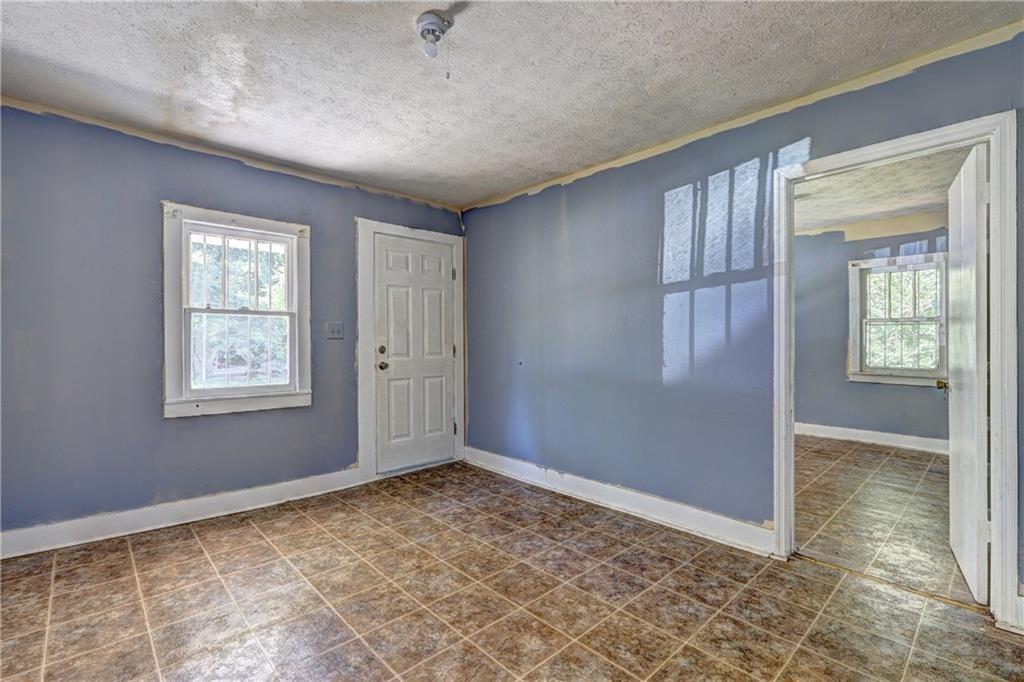120 Caraker Avenue Property Photo 9
