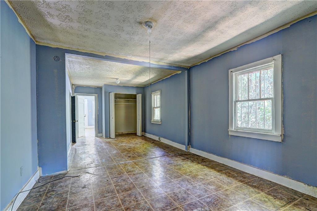120 Caraker Avenue Property Photo 18
