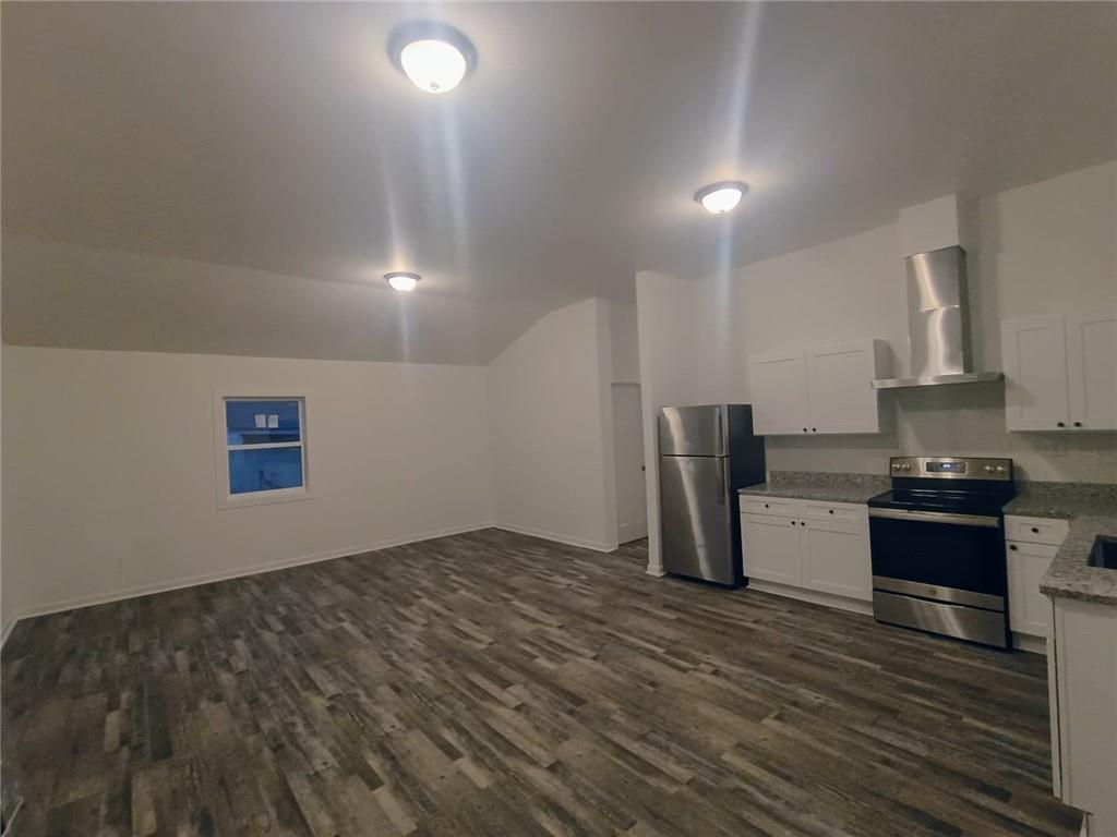 2 Smith Road Property Photo 6